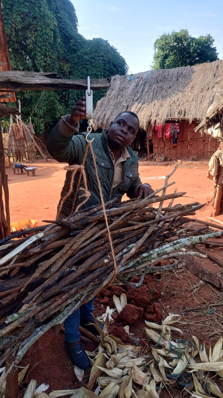 Family cooking with improved stove